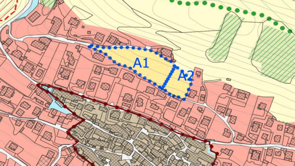Mappa del Piano delle Regole del PGT di Bossico con vie e località evidenziate e aree colorate (giallo, verde, rosso) per le diverse destinazioni urbanistiche.